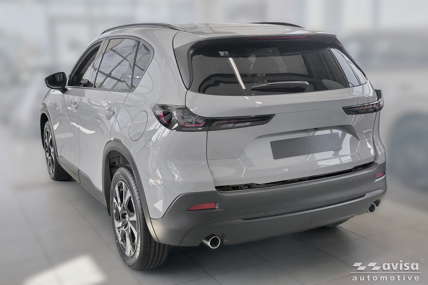 Bakluckelist Mazda CX-5 III 2025+ – Spegelblank svart – detaljbild 2