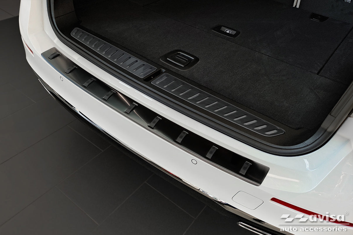 Lastskydd Strong Edition BMW 5 VII Touring G31 facelift 2020–2024 (utan M-paket) – Svart – detaljbild 3