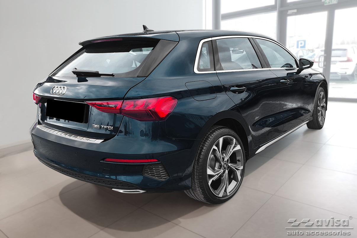 Lastskydd Audi A3 IV (8Y) Sportback S-line 2020–2024 – Silver satin – detaljbild 2
