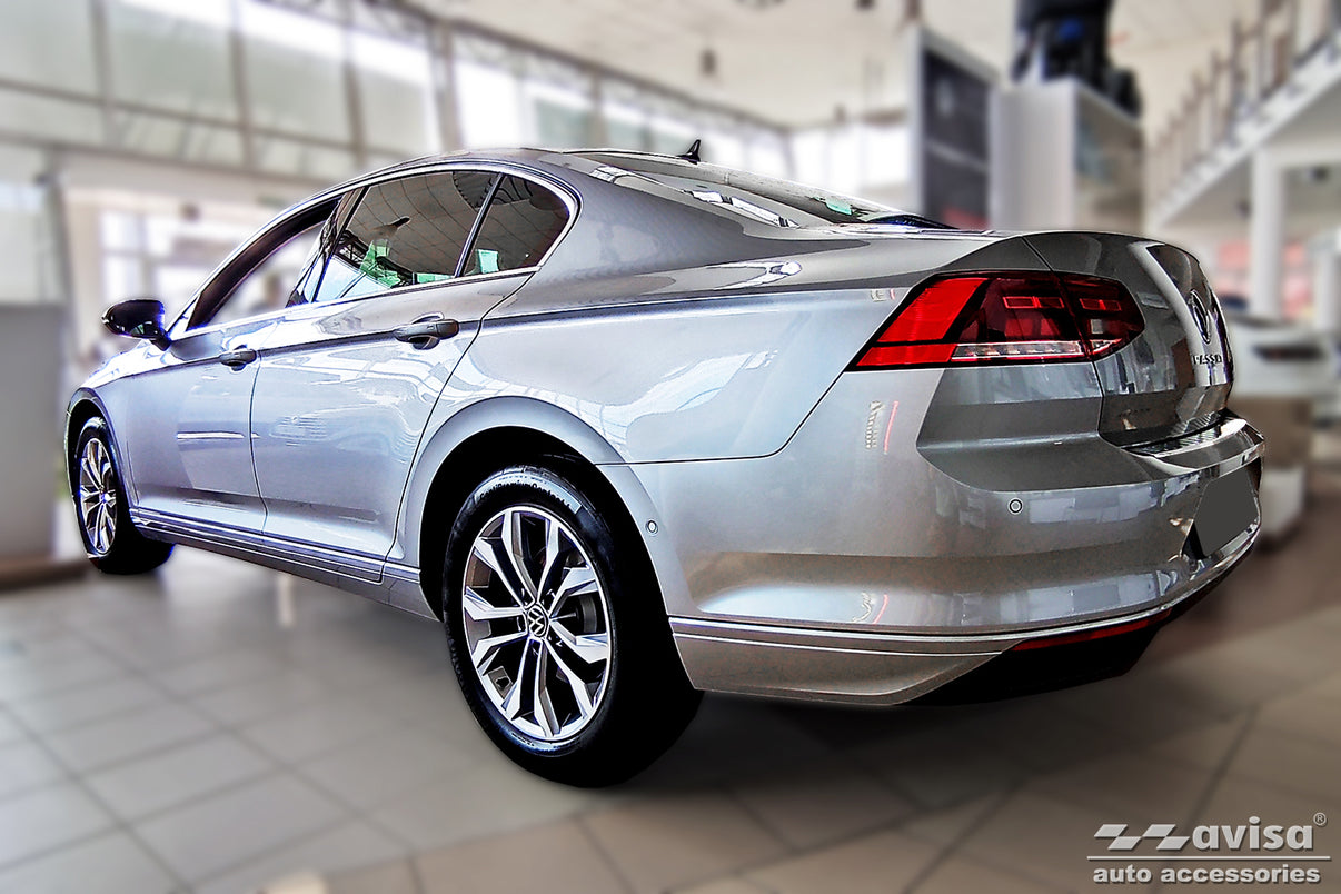 Lastskydd Volkswagen Passat B8 sedan 2014–2019, facelift 2019–2023 new design – Silver satin – detaljbild 2