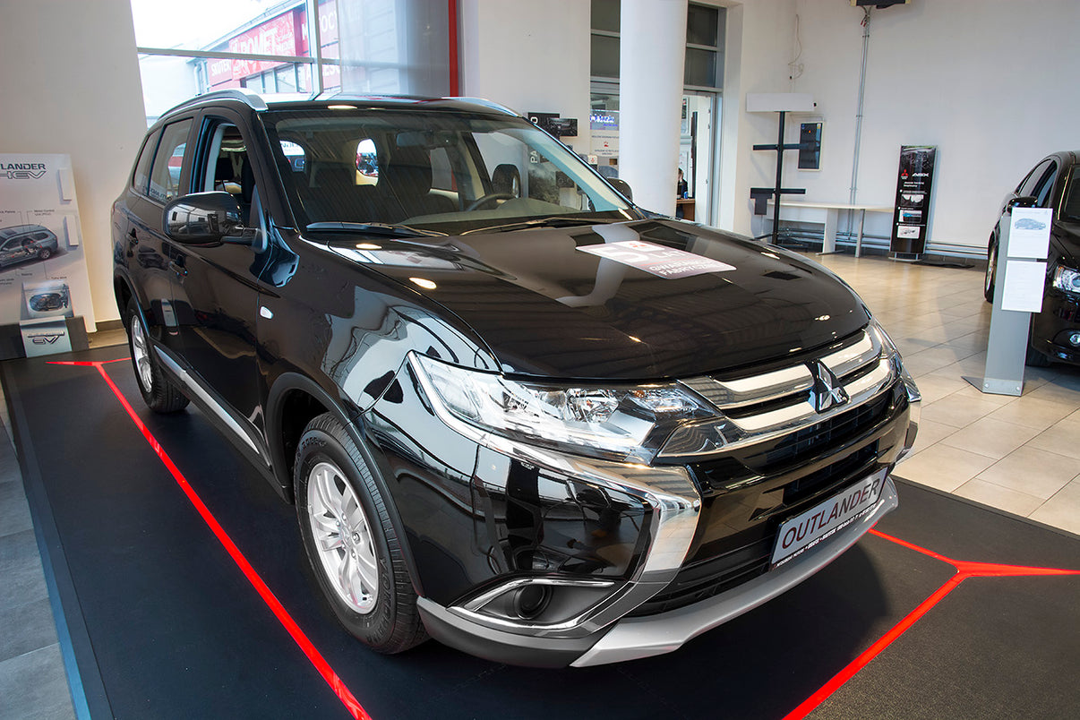 Lastskydd Mitsubishi Outlander III facelift 2015–2017, facelift 2017–2022 a special version med a cut for parking sensors m.fl. – Svart – detaljbild 3