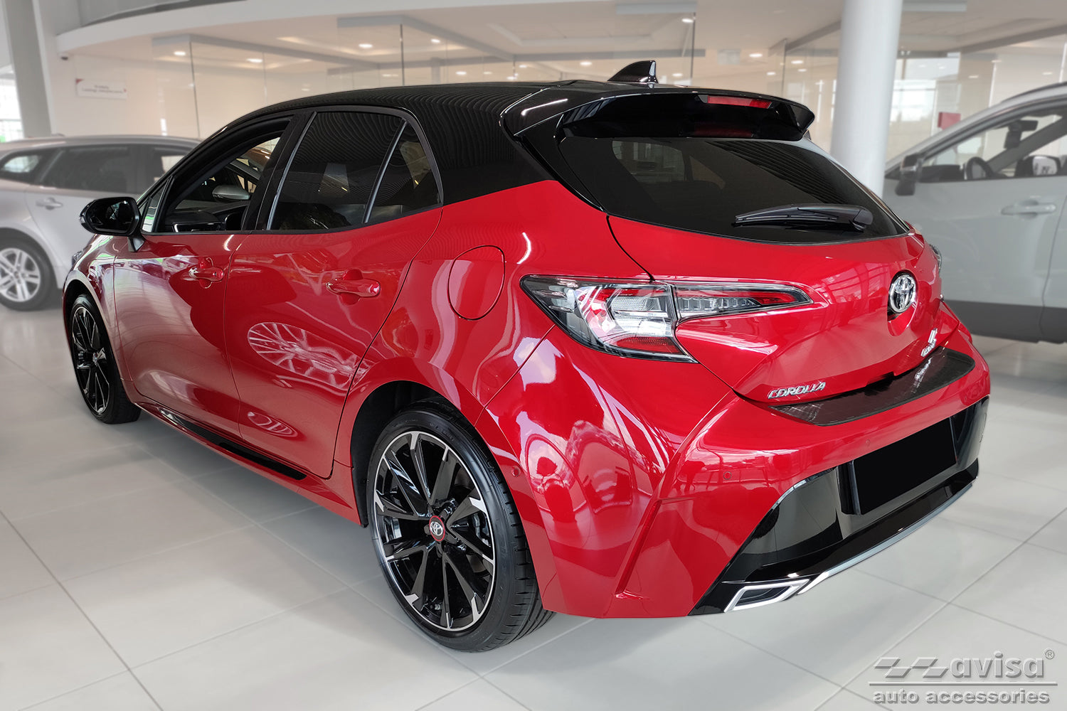 Lastskydd Toyota Corolla XII halvkombi 2018+ / Toyota Corolla XII GR Sport halvkombi 2019+ – Svart – detaljbild 2