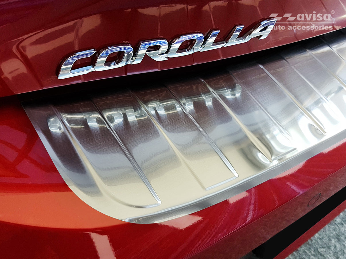 Lastskydd Toyota Corolla XII halvkombi 2018+ / Toyota Corolla XII GR Sport halvkombi 2019+ – Silver satin – detaljbild 2