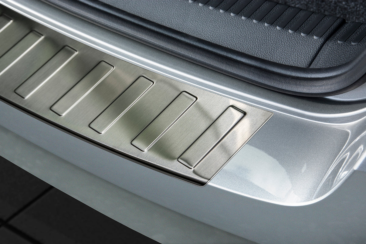 Lastskydd Skoda Fabia III Kombi 2014–2018 – Silver satin