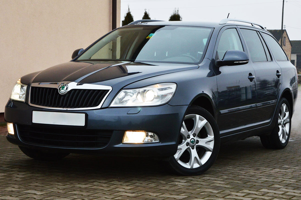Lastskydd Skoda Octavia II Kombi 2004–2013 – Svart – detaljbild 3