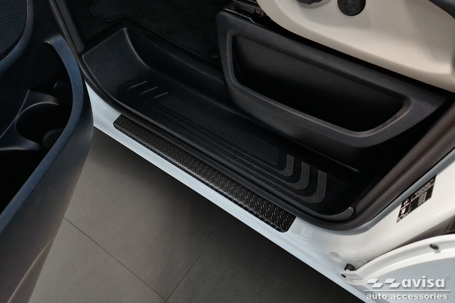 Tröskelskydd Black Mat Mercedes V Class W447/ Vito III 2014+ – Mattsvart – detaljbild 3