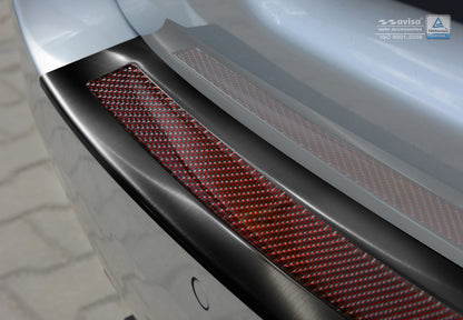 Lastskydd BMW 5 F11 touring 2010–2013, facelift 2013–2017 – Svart steel, Röd&Svart Kolfiber – detaljbild 2