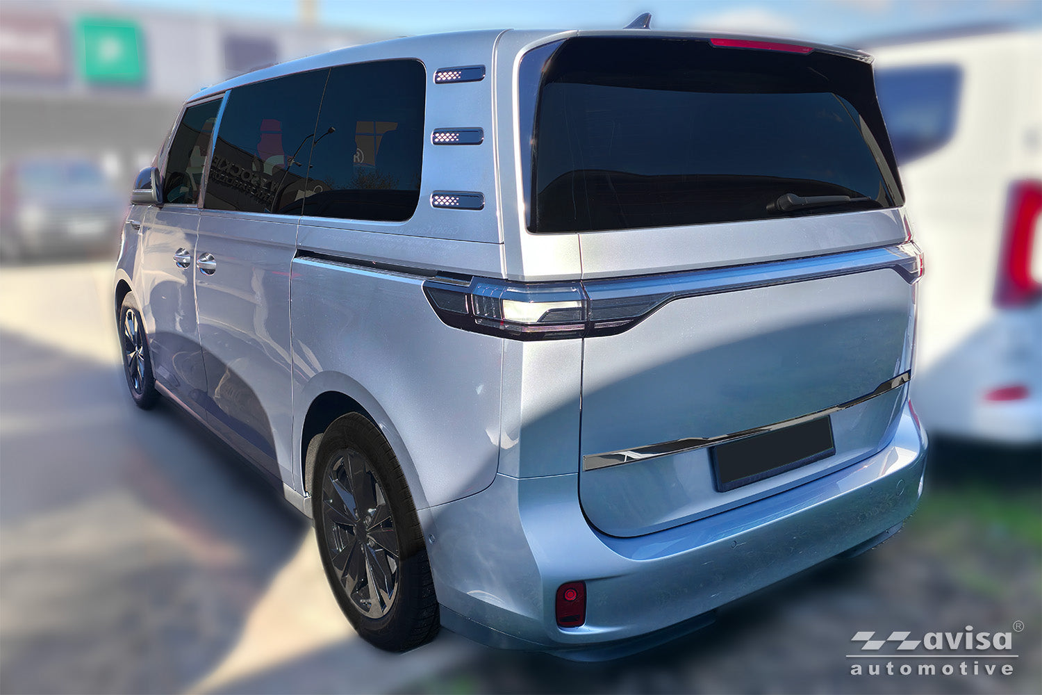 Bakluckelist Volkswagen ID Buzz 2022+ – Spegelblank svart – detaljbild 2