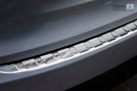 Lastskydd Lexus NX 2014–2017, facelift 2017–2021 – Silver satin