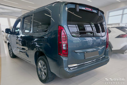 Bakluckelist Toyota Proace City Verso 2019–2024, facelift 2024+ – Spegelpolerat silver – detaljbild 2
