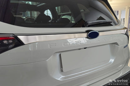 Bakluckelist Subaru Forester VI 2024+ – Silver satin – detaljbild 3