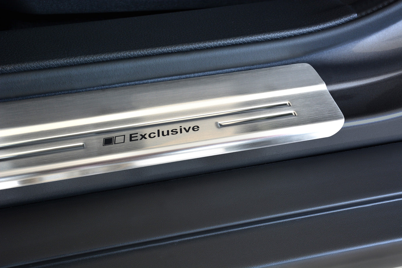 Tröskelskydd Exclusive Nissan X-Trail III (T32) 2014–2017, facelift 2017–2021 – Silver satin