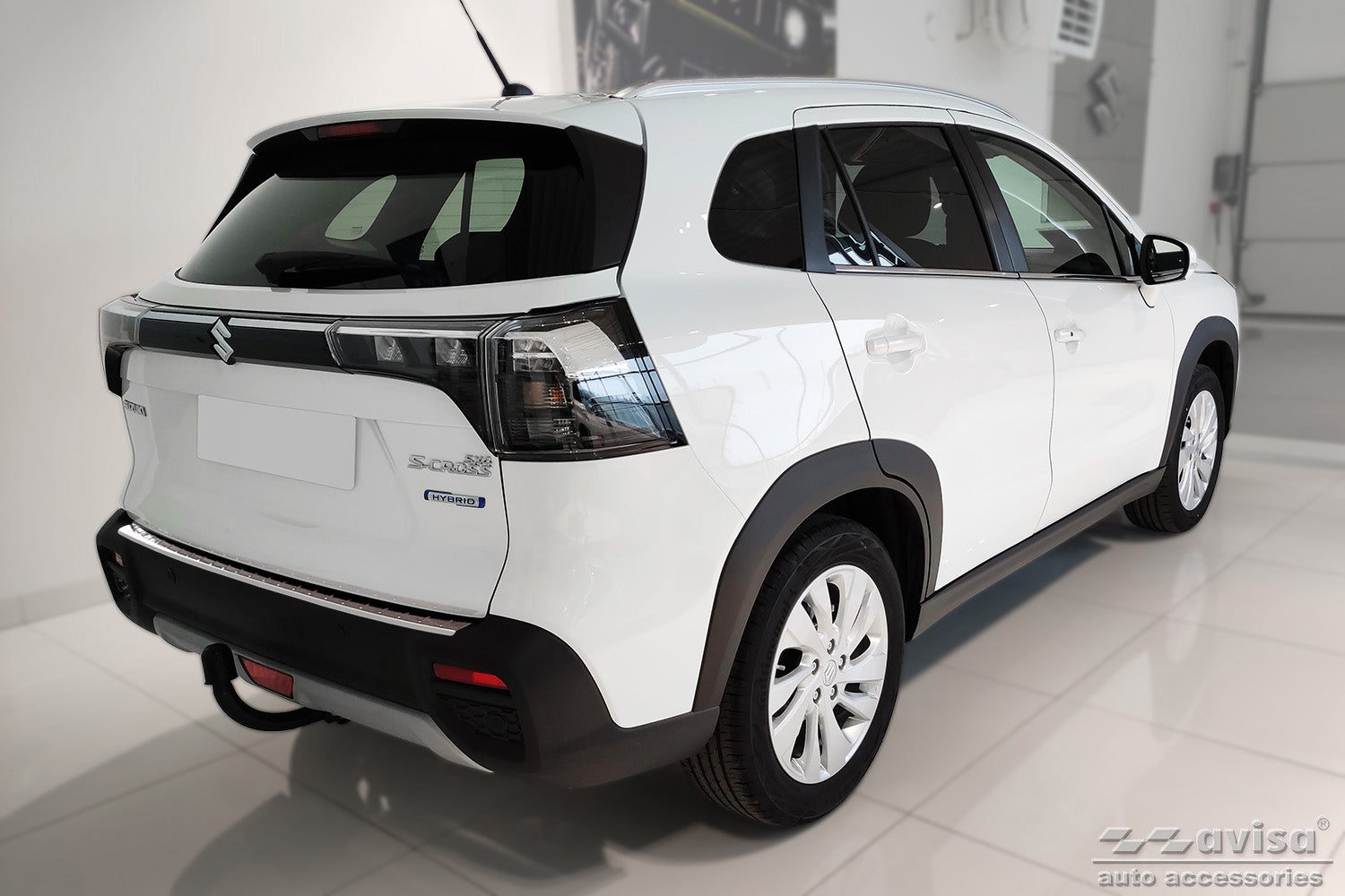 Lastskydd Suzuki S-Cross II 2021+ – Silver satin – detaljbild 2