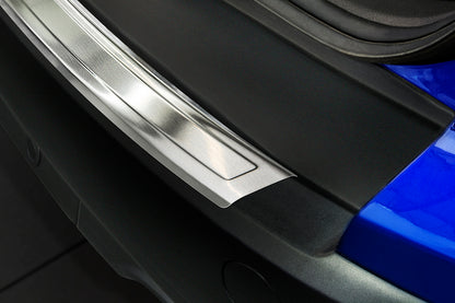 Lastskydd Ford Focus III Kombi 2010–2018 – Silver satin – detaljbild 2