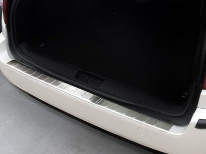 Lastskydd Ford Mondeo III MK3 Kombi 2000–2007 – Silver satin – detaljbild 3