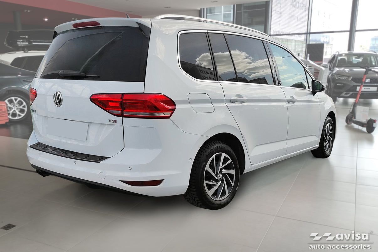 Lastskydd Strong Edition Volkswagen Touran III/ R-line 2015+ – Svart – detaljbild 2