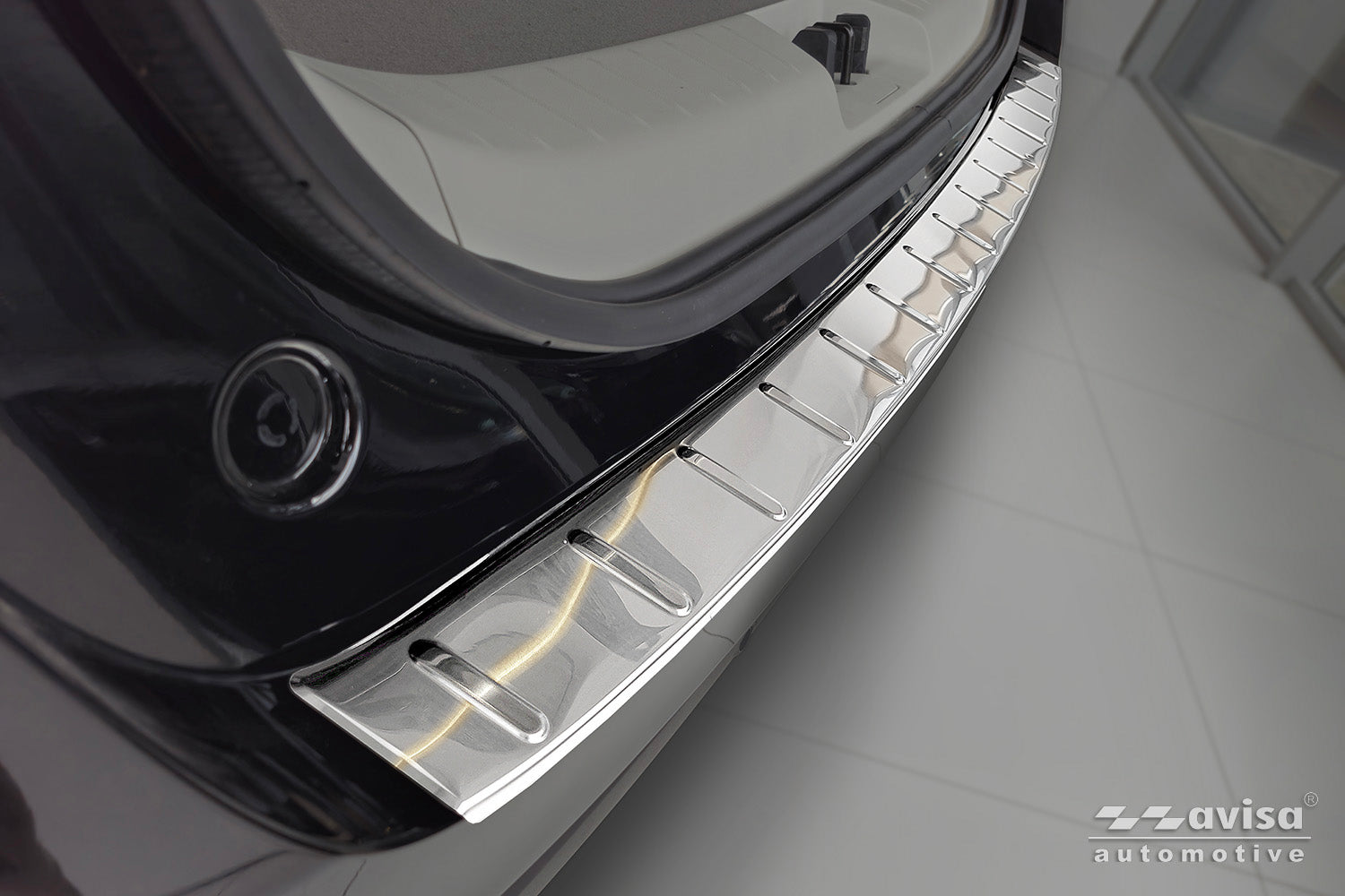 Lastskydd Forthing U-Tour 2022+ – Silver satin – detaljbild 3