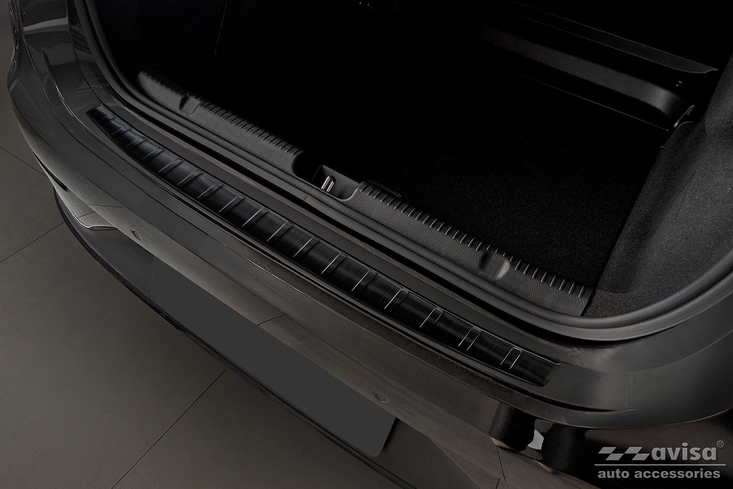 Lastskydd Mercedes Eqe (V295) 2022+ – Svart – detaljbild 3