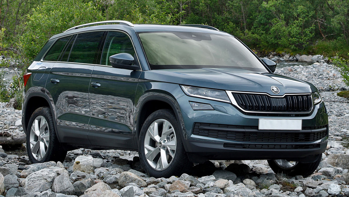 Lastskydd Skoda Kodiaq crossover 2016–2021, facelift 2021–2024 m.fl. – Silver satin – detaljbild 3