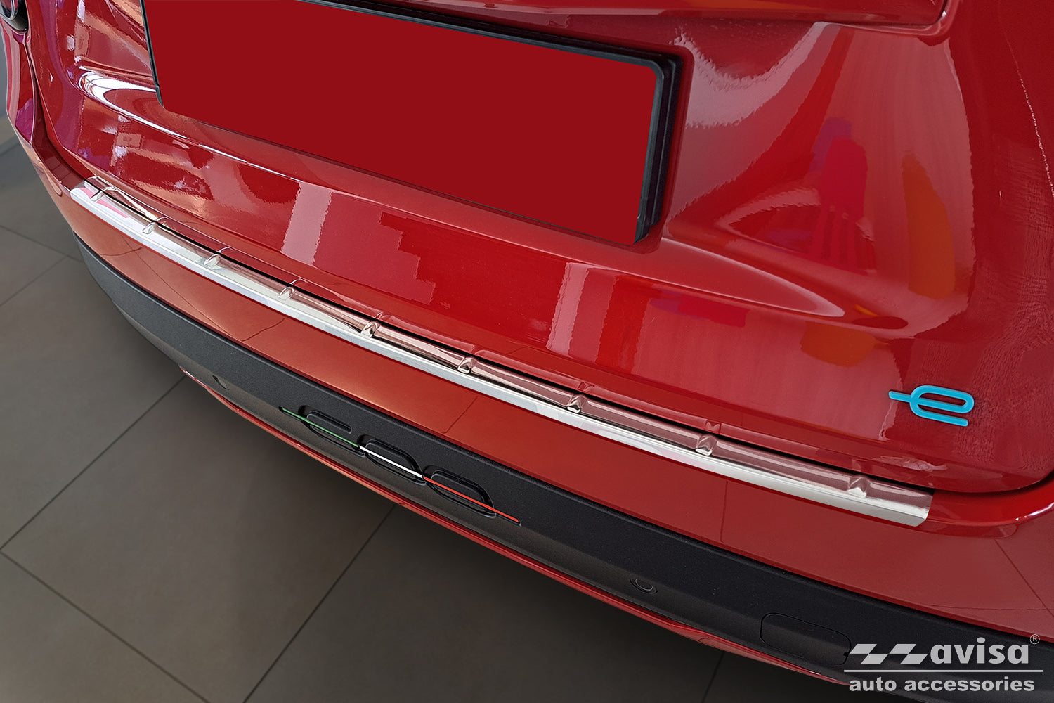 Lastskydd Fiat 600 2023+ – Silver satin – detaljbild 3