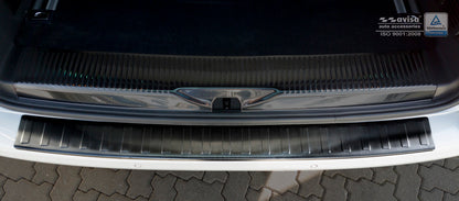Lastskydd Volkswagen Transporter T6/ T6.1, Caravelle T6/ T6.1 (fits to versionen med one bak dörr) 2015–2019, facelift 2019–2024 – Svart – detaljbild 2