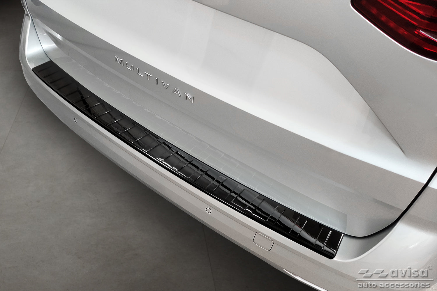 Lastskydd Volkswagen Multivan T7 2021+/ Family 2025/ California 2025+ Spegelblank svart – detaljbild 3