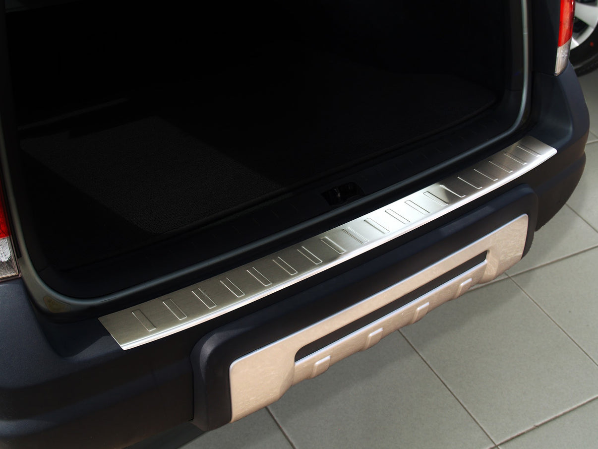 Lastskydd Volvo XC70 I 2004–2007 – Silver satin – detaljbild 3