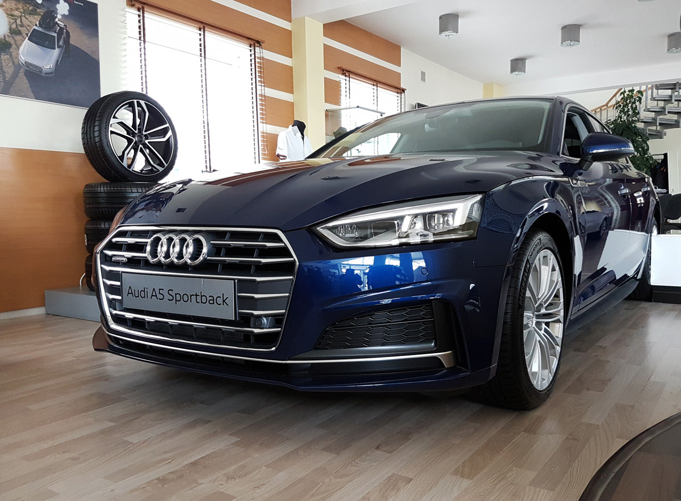 Lastskydd Audi A5 Sportback liftback/ S-line 2016–2020, facelift 2020–2024 – Silver satin – detaljbild 3