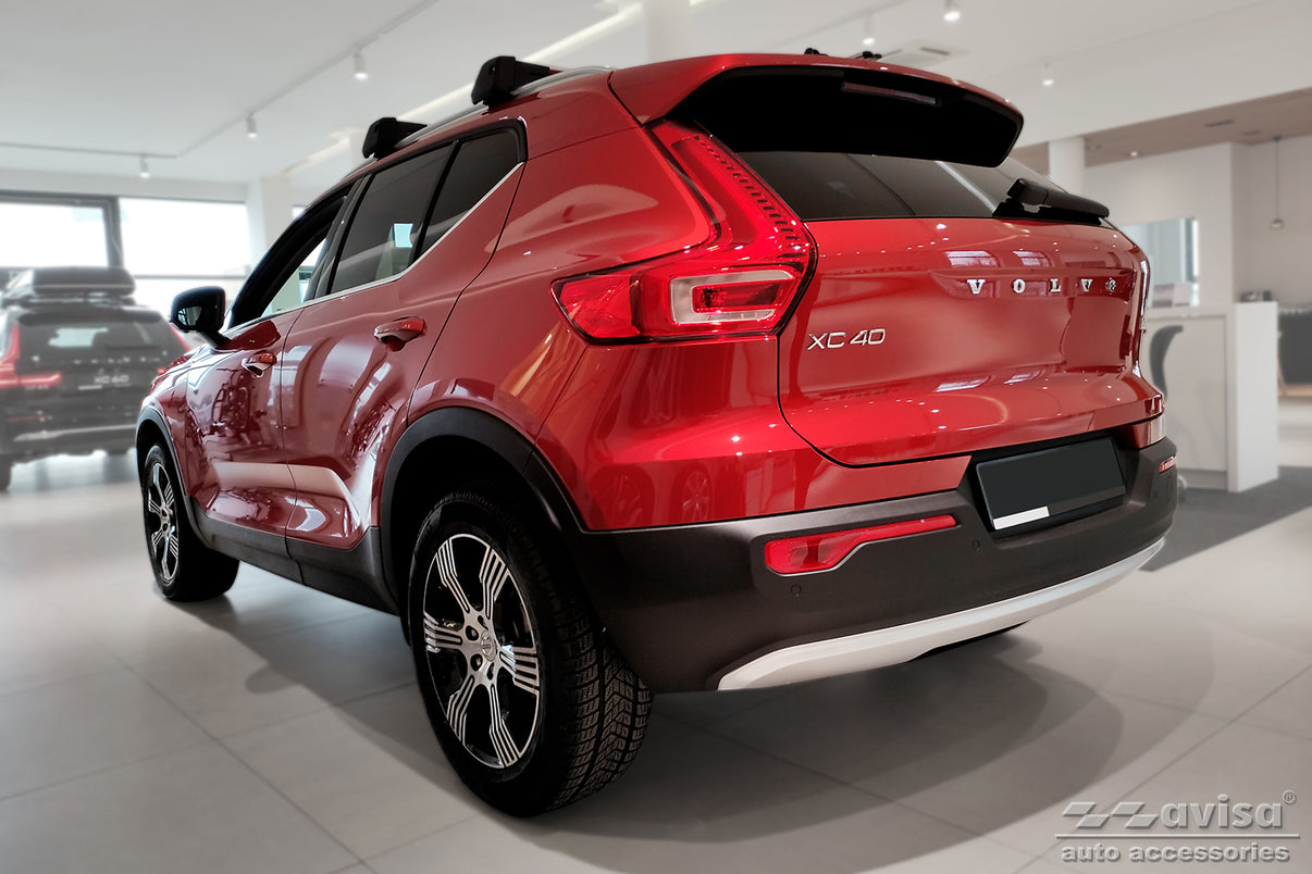 Tröskelskydd Lines Volvo XC40 2017+ – Silver satin – detaljbild 3