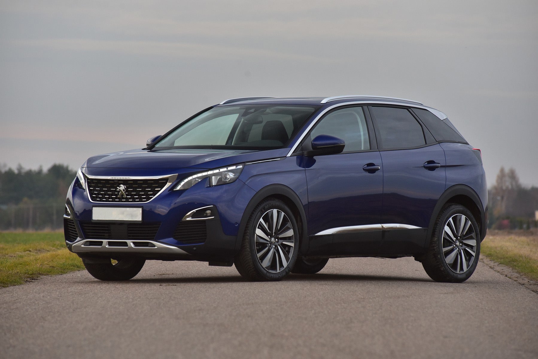 Lastskydd Peugeot 3008 II crossover 2016–2020 facelift 2021–2023 – Silver satin – detaljbild 3