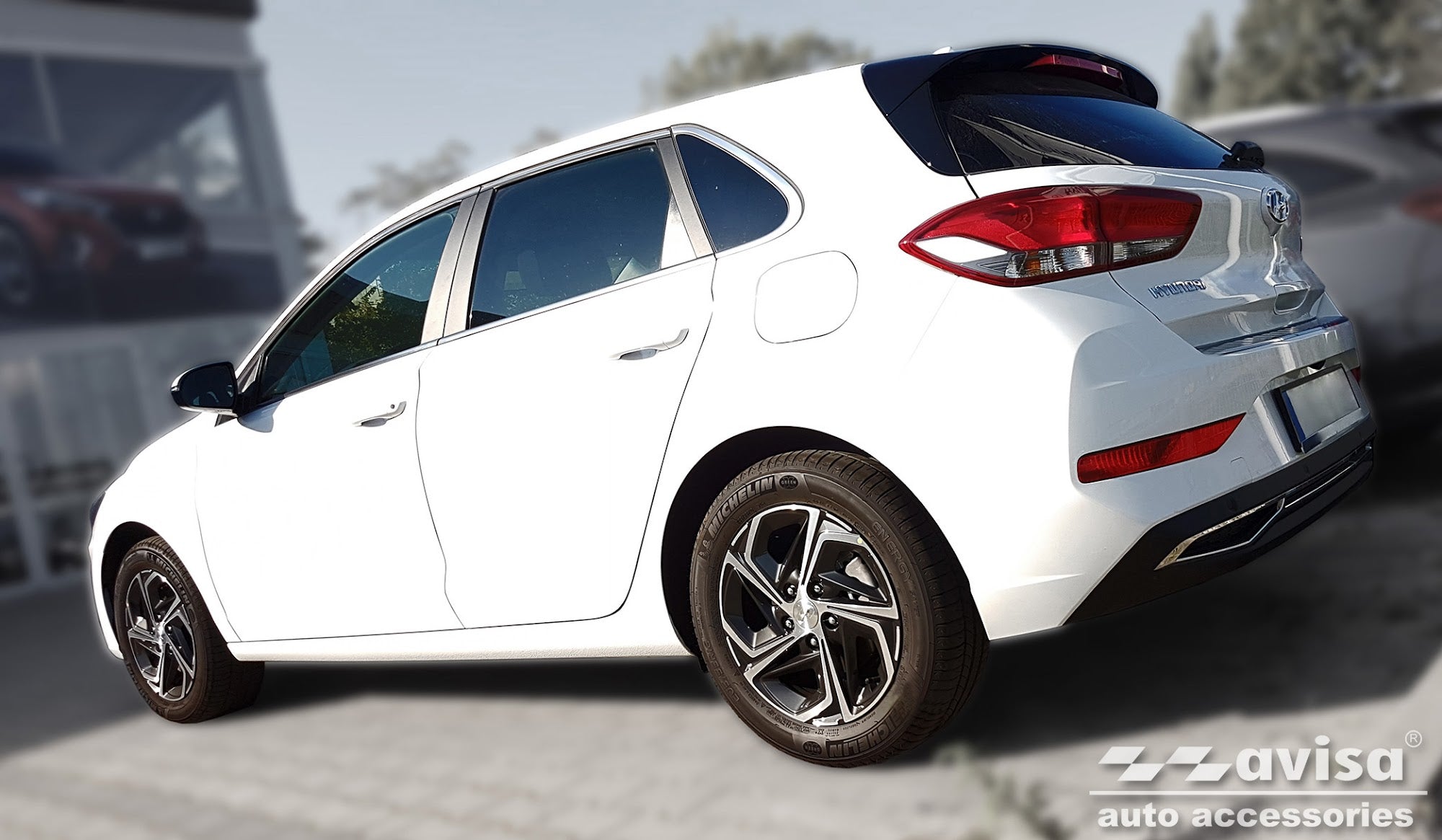 Lastskydd Hyundai i30 III halvkombi 5-dörrars facelift 2020+ – Silver satin – detaljbild 2