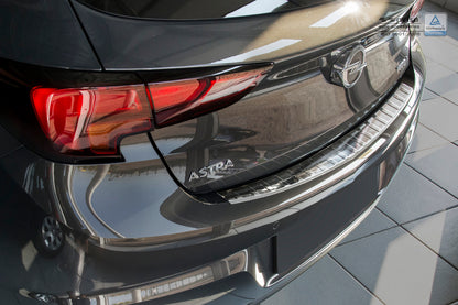 Lastskydd Opel Astra V K halvkombi 2015–2019, facelift 2019–2021 – Silver satin – detaljbild 3