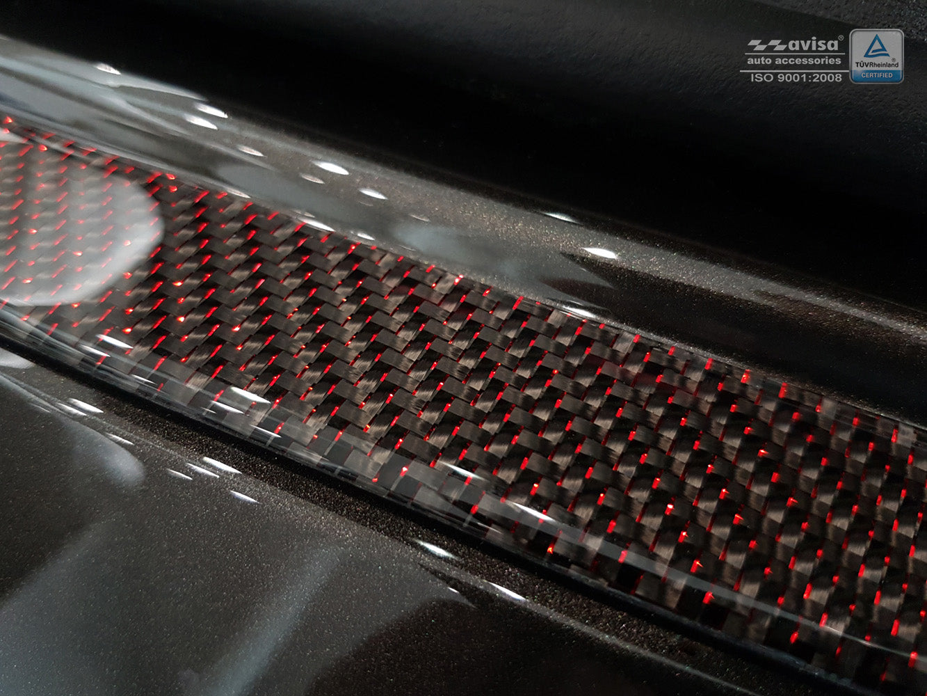 Lastskydd BMW 7 sedan G11, G12 2015–2019 (utan M-paket) – Röd / Svart – detaljbild 2