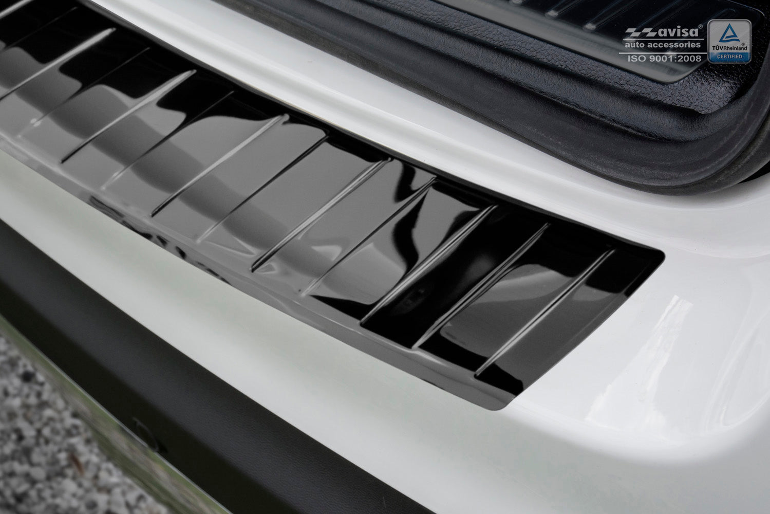 Lastskydd Mercedes Glc (X253) 5-dörrars/ Hybrid 2015–2019, facelift 2019–2022 – Spegelblank svart – detaljbild 2