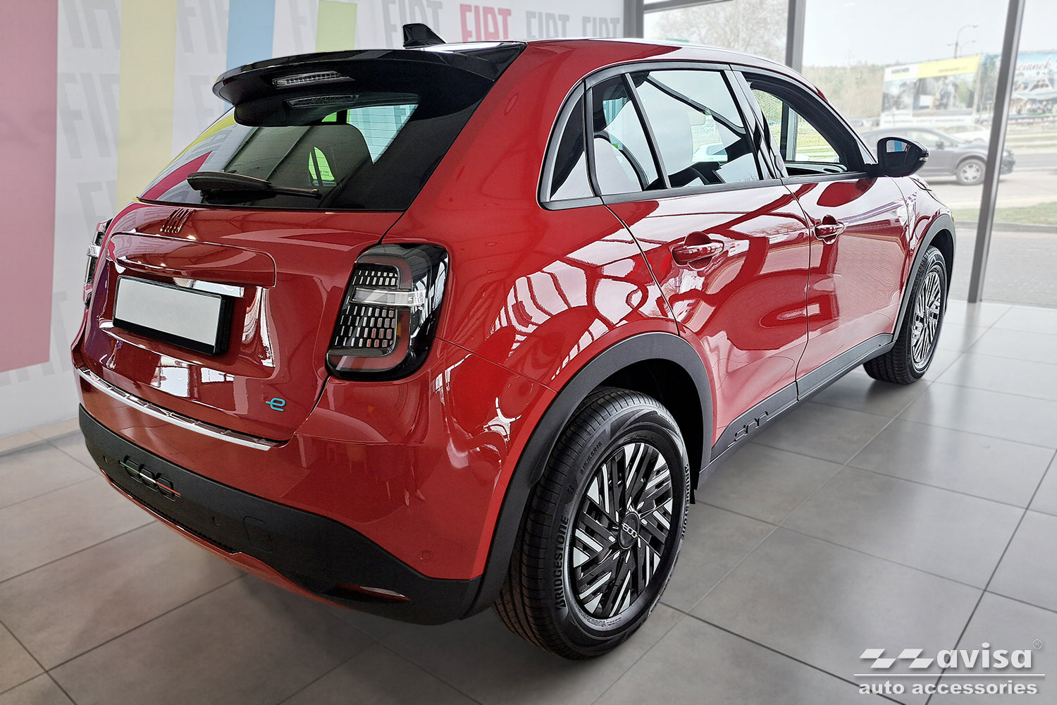 Tröskelskydd Lines Fiat 600 2023+ – Silver satin – detaljbild 3