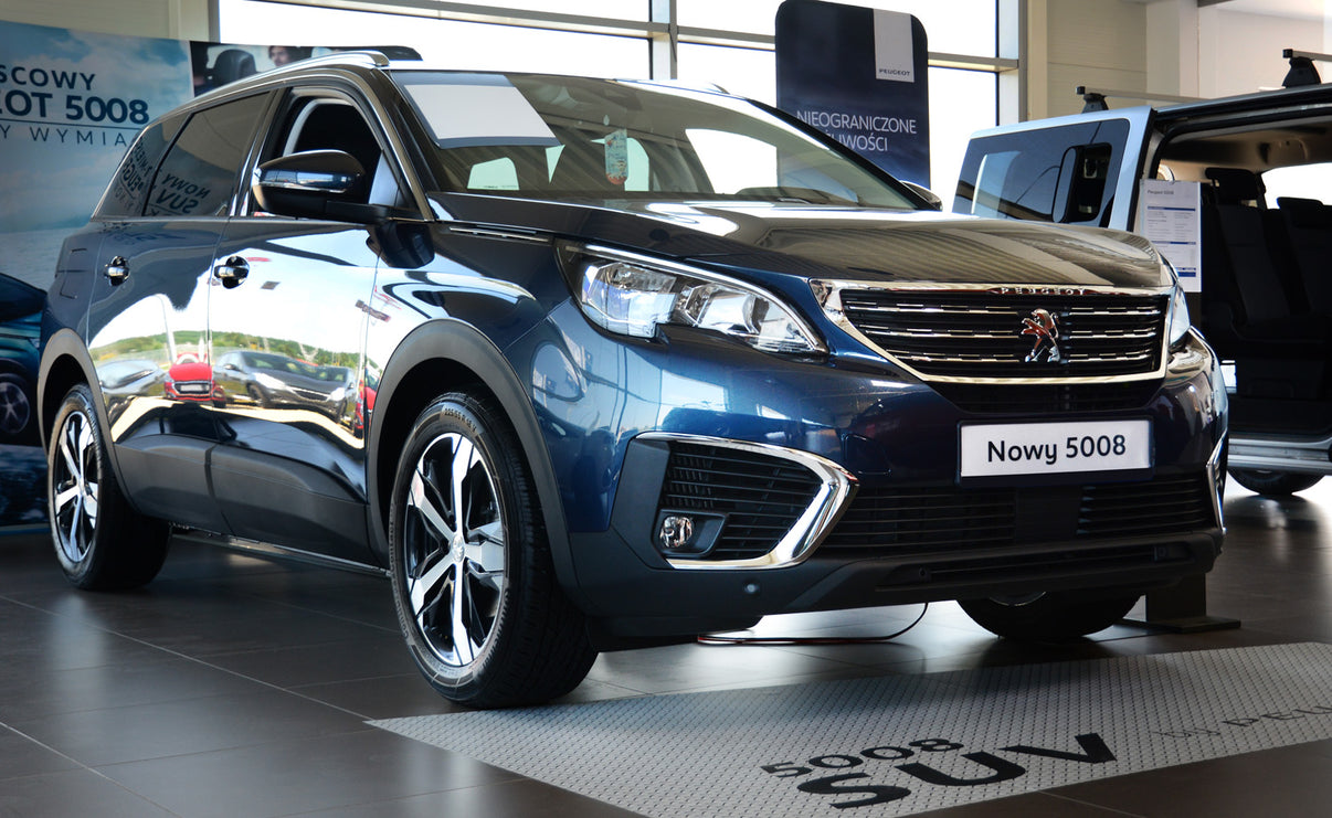 Lastskydd Peugeot 5008 II 2017–2024 – Silver satin – detaljbild 3