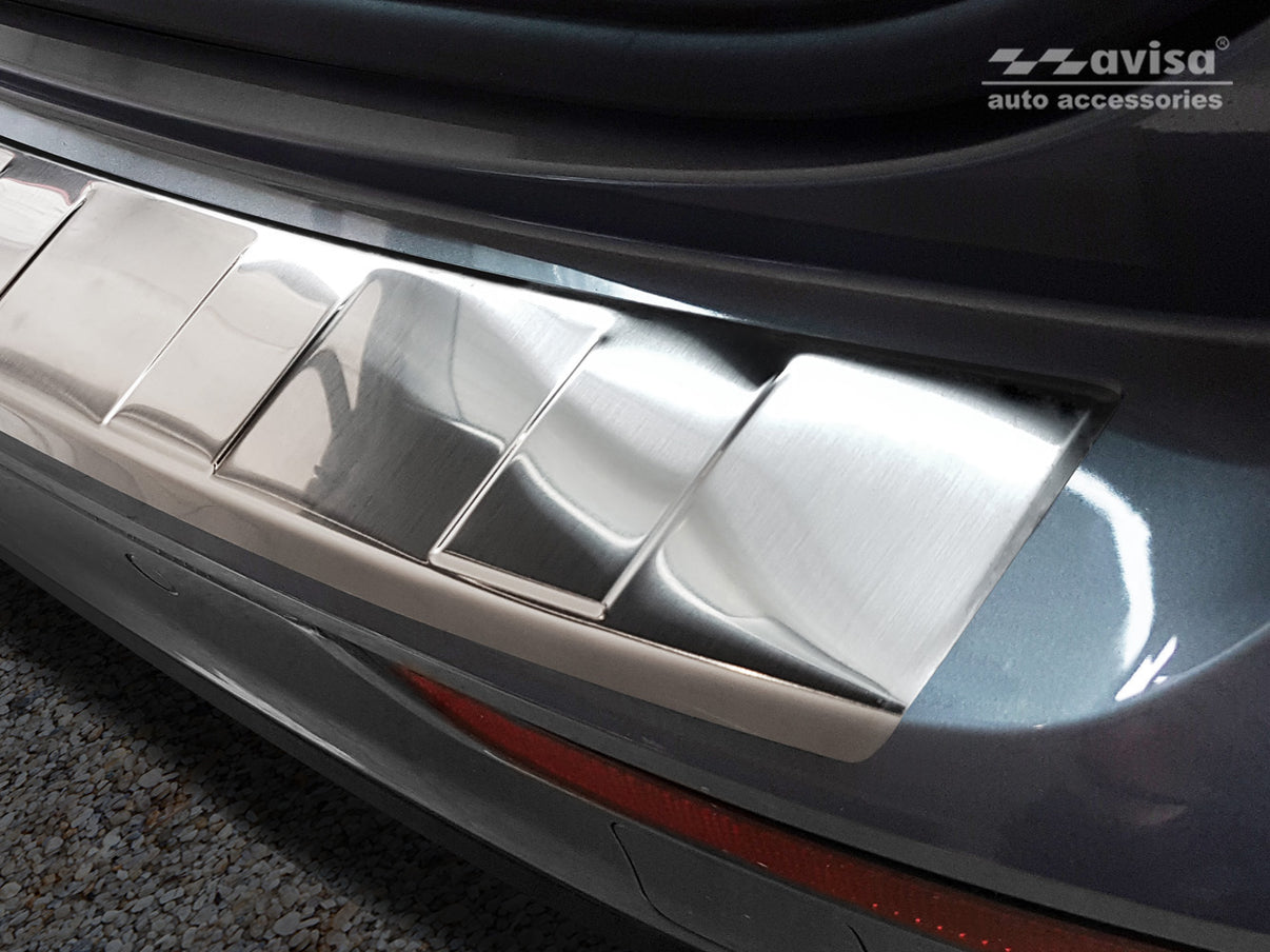 Lastskydd Volvo V60 II Kombi 2018+ m.fl. – Silver satin – detaljbild 2