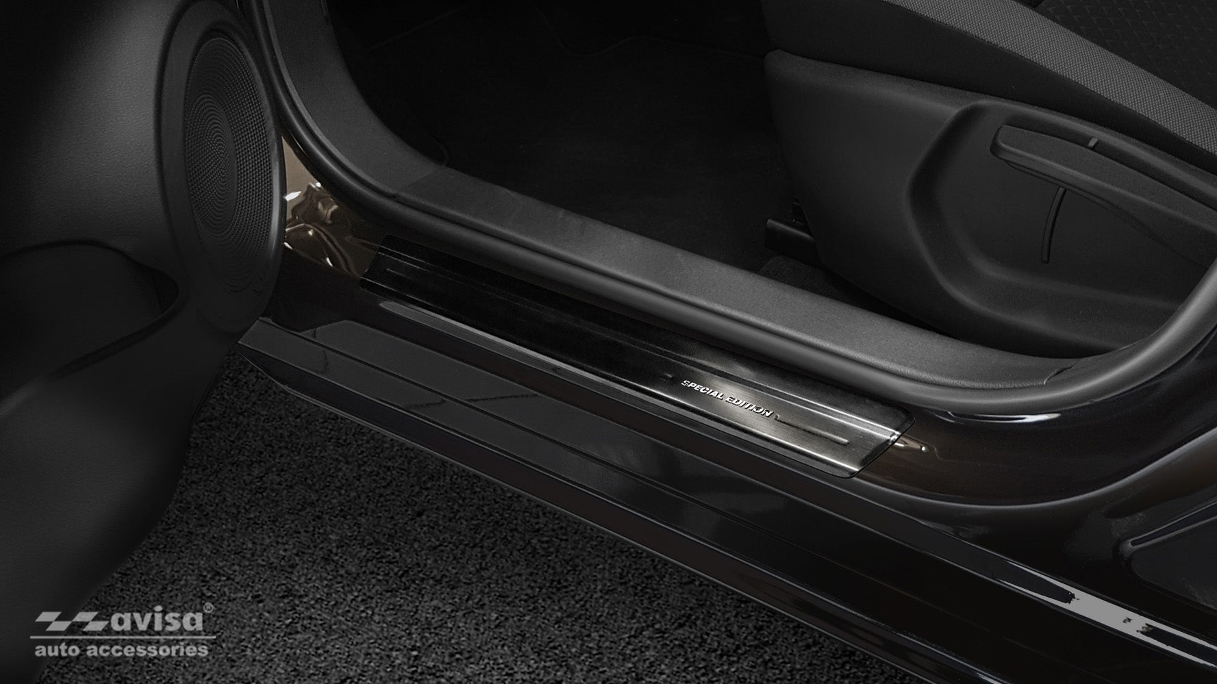 Tröskelskydd Special Edition Nissan Juke II 2019+ – Svart – detaljbild 2