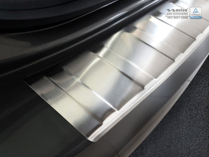 Lastskydd Fiat Tipo SW 2016–2020, facelift 2020+ / Fiat Tipo SW Cross 2022+, Tipo SW Cross Hybrid 2022+ – Silver satin – detaljbild 2