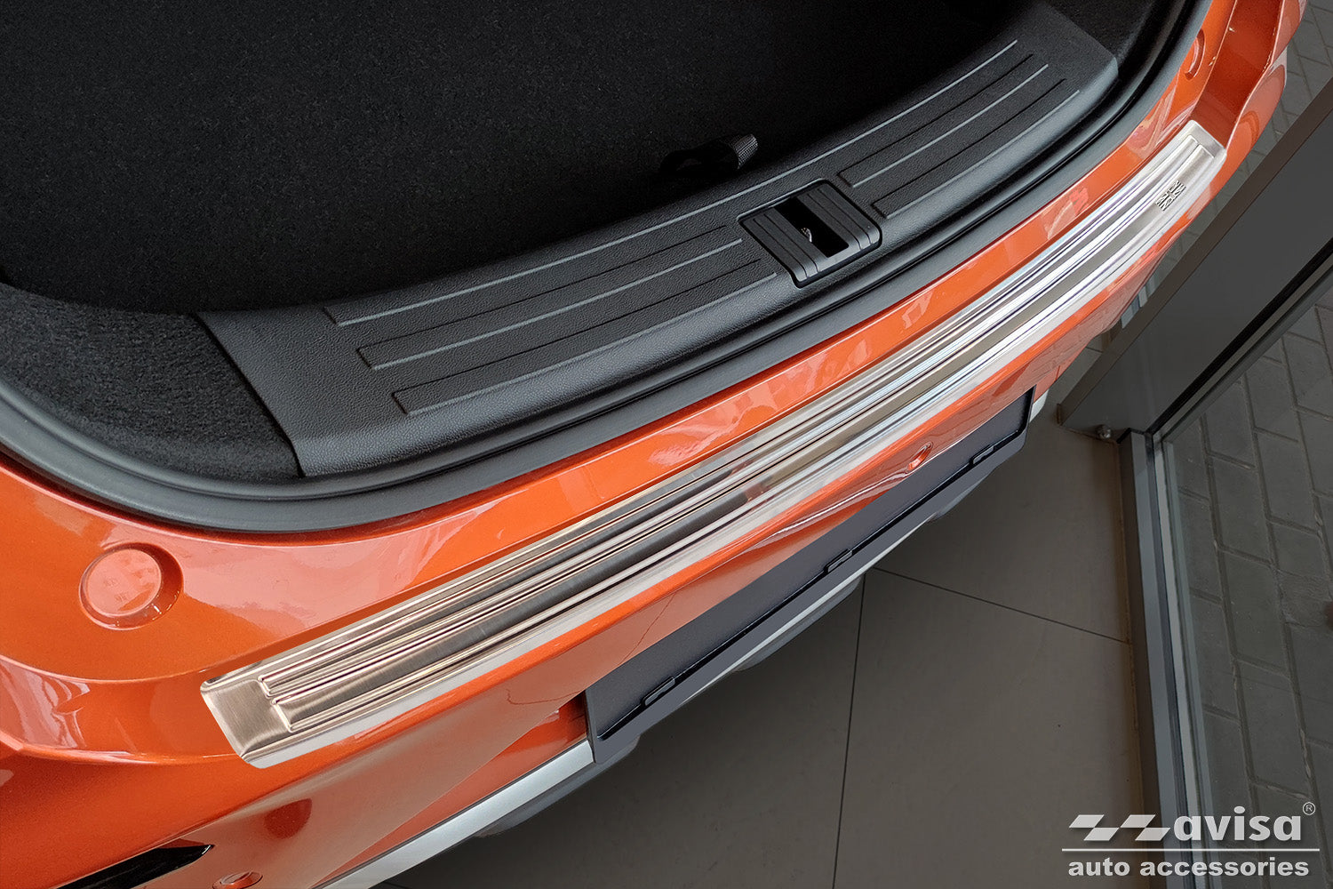 Lastskydd MG ZS facelift 2019–2024/ MG ZS EV facelift 2021–2024 (engrave British facelift ag) – Silver satin – detaljbild 3