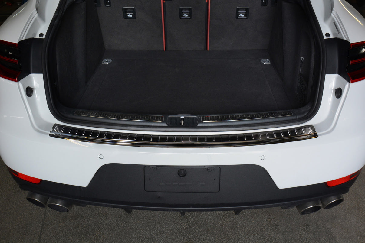 Lastskydd Porsche Macan 2013–2019, facelift 2019–2021, facelift 2021+ – Svart – detaljbild 3