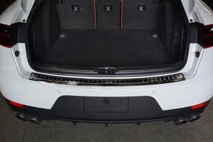 Lastskydd Porsche Macan 2013–2019, facelift 2019–2021, facelift 2021+ – Svart – detaljbild 3