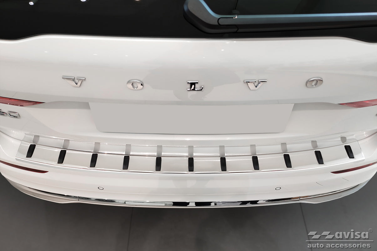 Lastskydd Strong Edition Volvo XC60 II/ R-Design 2017–2021, facelift 2021–2025, facelift 2025+ m.fl. – Silver – detaljbild 3