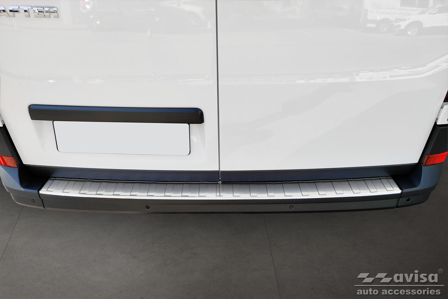 Lastskydd Volkswagen Crafter II 2017–2024, facelift 2024+ – Silver satin (2/35850) – detaljbild 3