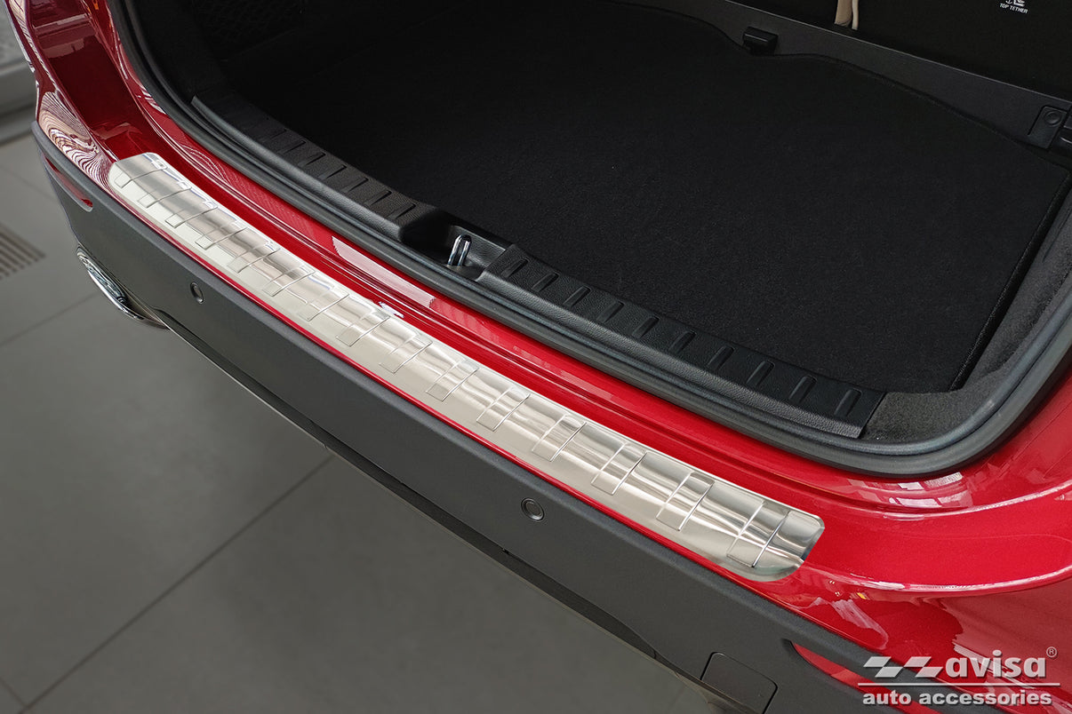 Lastskydd Mercedes Gla II H247 crossover 2020+ – Silver satin – detaljbild 3