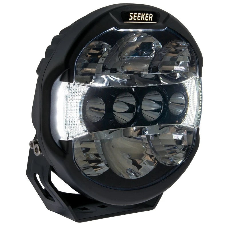 Seeker Extraljus Quantum 9 LED/LASER – produktbild framifrån | Carlevel