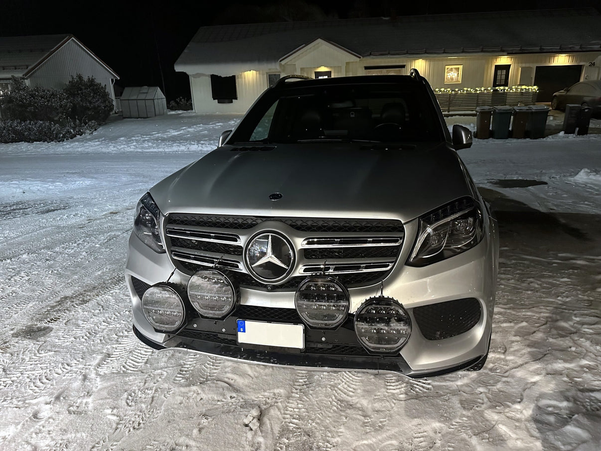 extra vy som visar funktioner på Extraljuspaket OZZ XR2 P9 Black X4 – OZZ