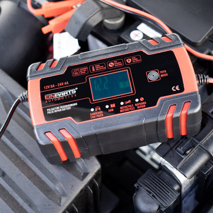 Billaddare – 24 V, 12 V, 230 V AC – 17x10x5,5 cm – Approximately 115 cm