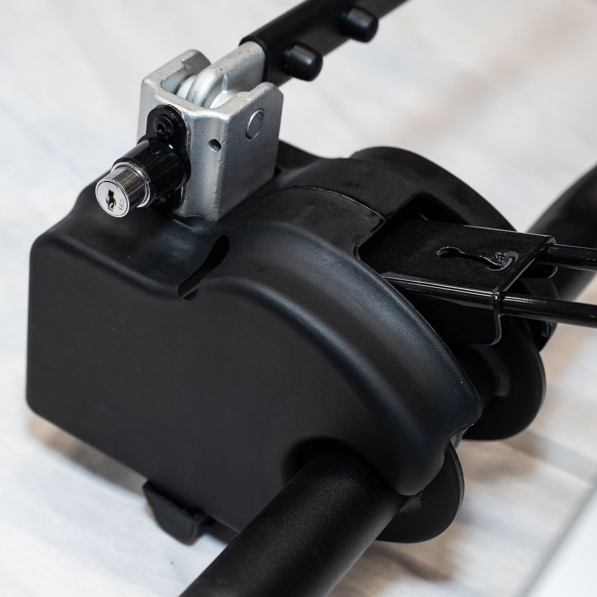 Cykelhållare Turtle Nordic – Dragkrok – För 4 cyklar – Låsbar & fällbar – användning