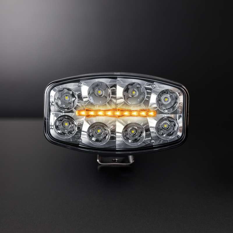 Extraljus Strands Lighting Division Delta oval 6200 lm vitt positionsljus – produktbild framifrån | Strands Lighting Division
